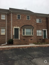 Building Photo - 487 Bramblewood Ln