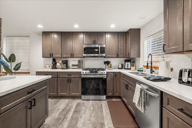 Foto del edificio - 308 Paradise Dr