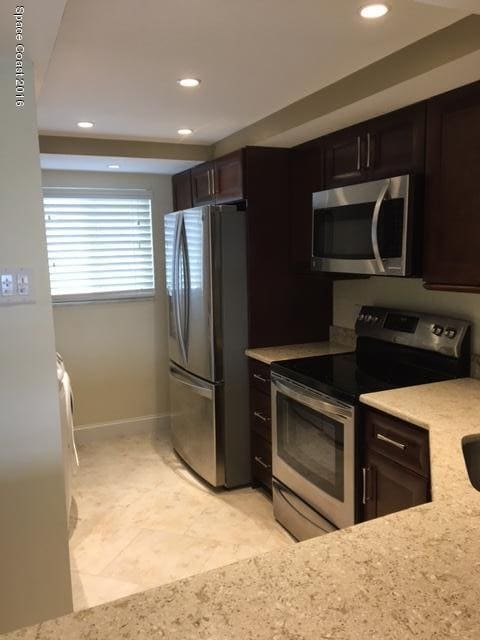 Building Photo - 1595 N Atlantic Ave