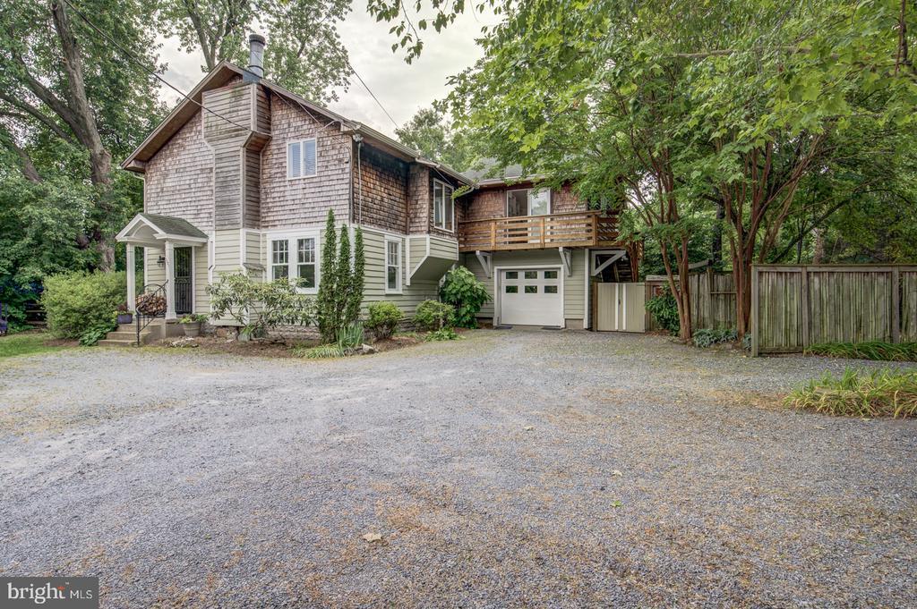 Foto principal - 1121 Tyler Ave