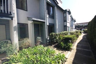 Building Photo - 4034 Nobel Dr