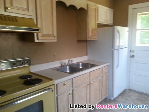 Building Photo - 540 Raleigh Dr