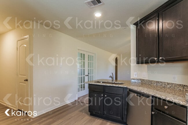 Foto del edificio - 8415 Dusty Ridge Rd