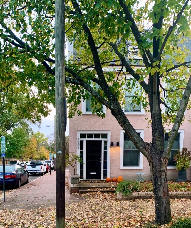 Building Photo - 1501 Floyd Ave