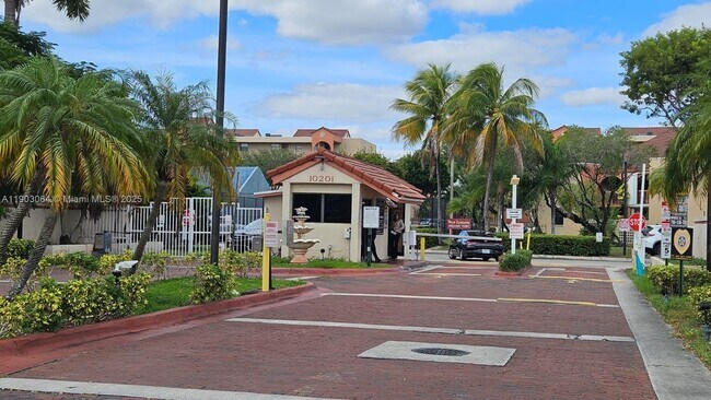 Foto del edificio - 10249 NW 9th St