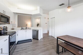Building Photo - 2506 Orchid Bay Dr