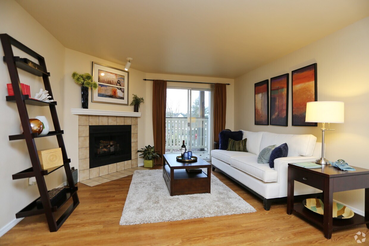 ¡Amueblado de una manera que se siente moderna! - Ballinger Commons Apartments