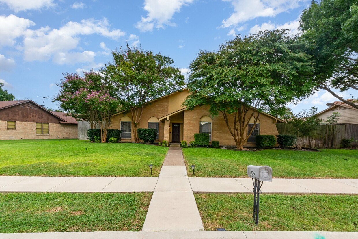 Foto principal - 3324 Wentworth St