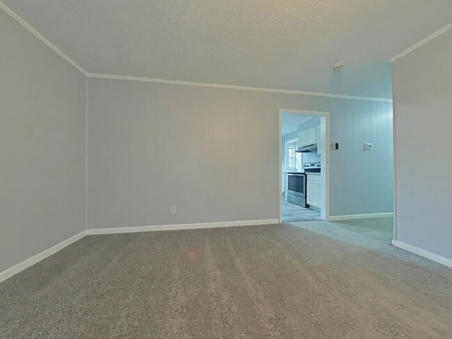 Foto del edificio - 6841 Radial Dr