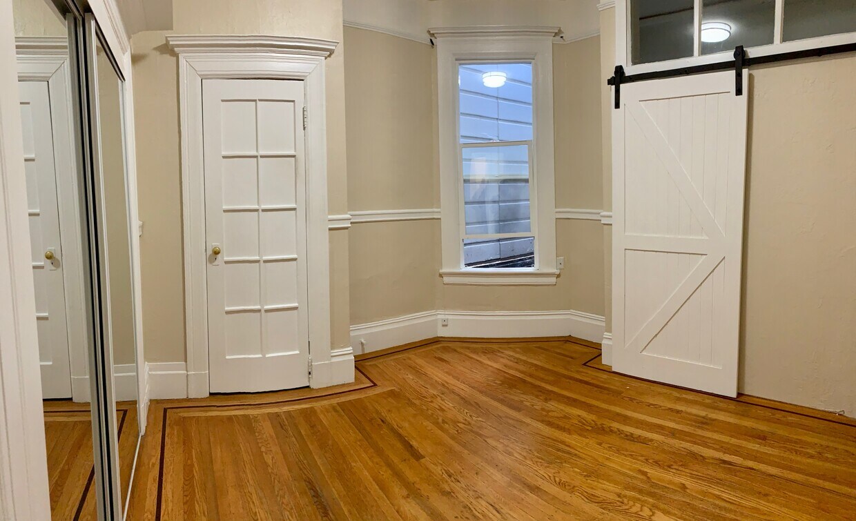 Primary Photo - 2127 Fillmore St