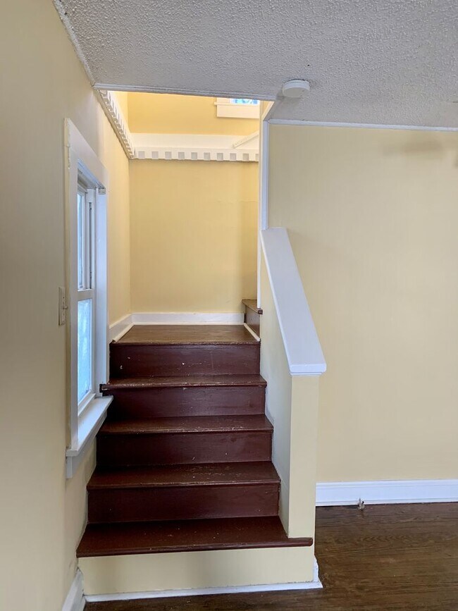 Foto del edificio - Charming 2 Bedroom with bonus room home in Historic Downtown Morehead City Walking District! Walk...