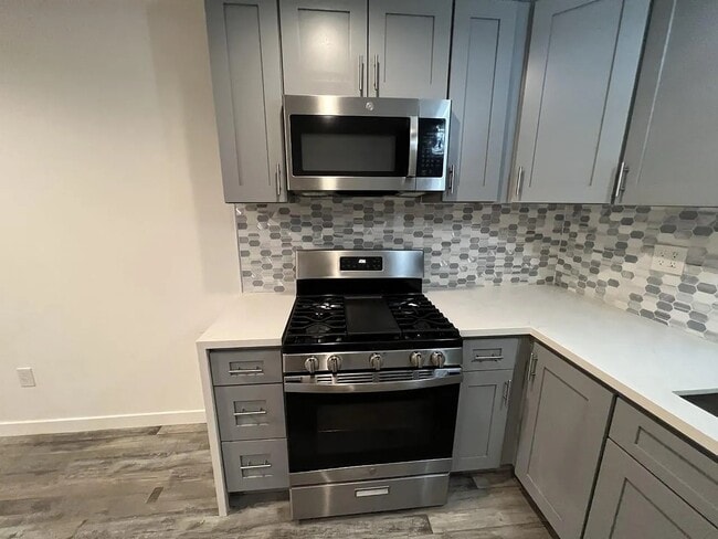 Building Photo - 5958 Calvin Ave