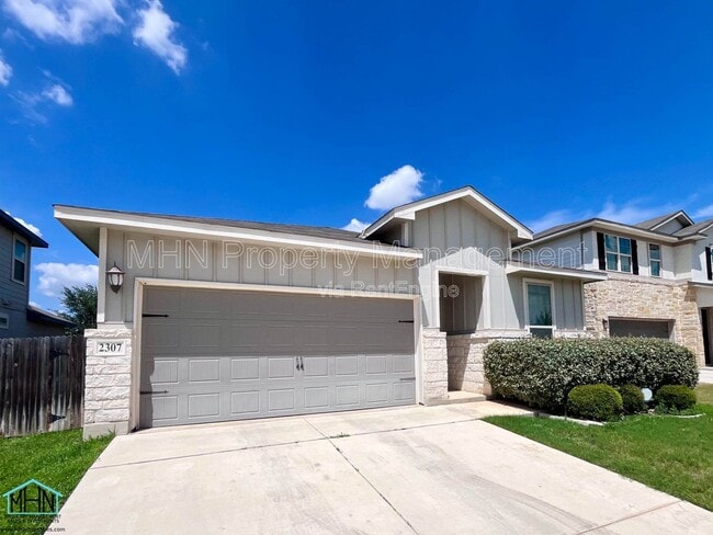 Building Photo - 2307 Castello Wy