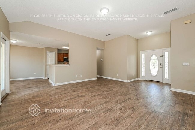 Building Photo - 7041 Vida Ln