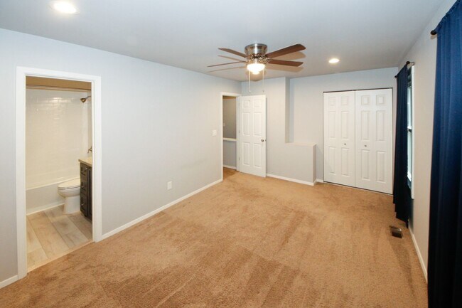 Photo - Central Located Aspen Woods Entry House