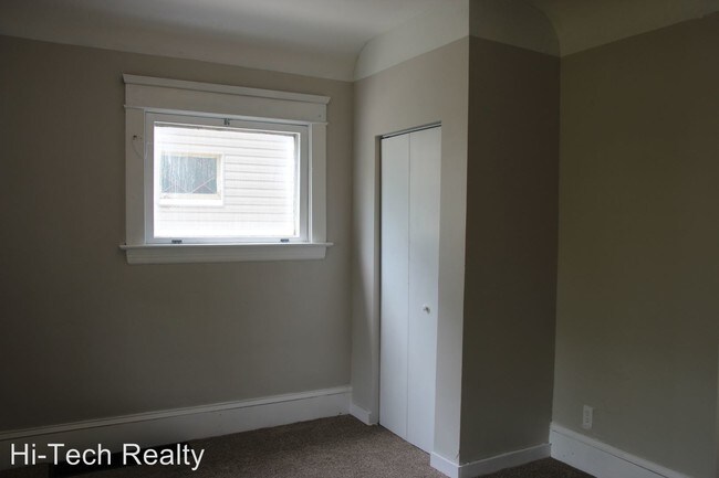 Foto del edificio - 3910 Carlyle Ave