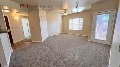 Building Photo - 3650 Morningstar Dr