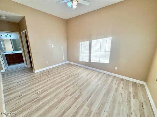 Foto del edificio - 10245 S Maryland Pkwy