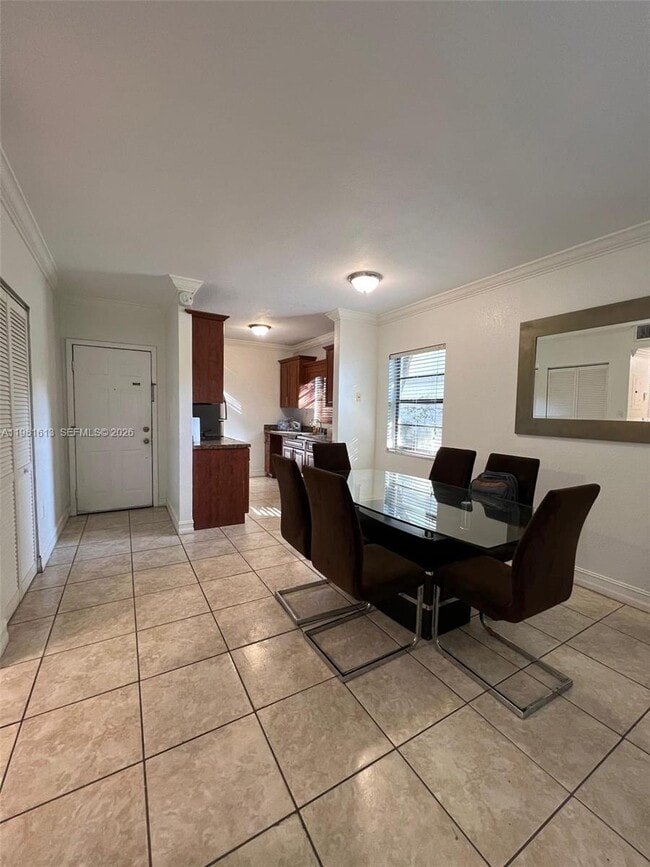 Foto del edificio - 1925 Madison St