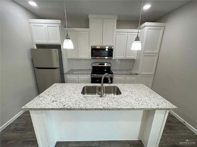 Foto del edificio - 13 Sandpiper Ave
