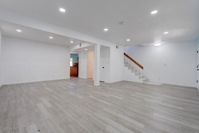 Foto del edificio - 3355 Zephyr Ct