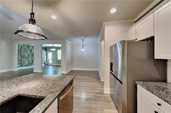 Foto del edificio - 6945 Daylily Ln