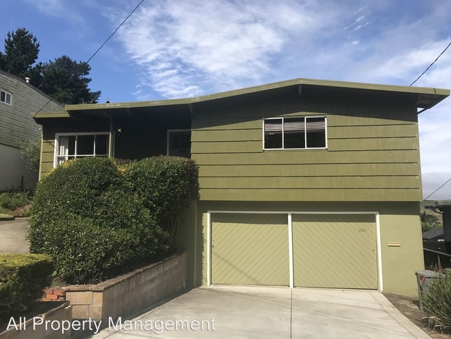 Building Photo - 260 Reichling Ave