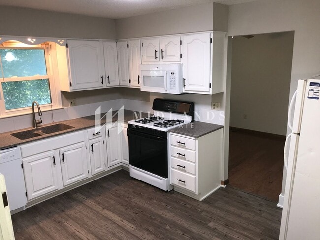 Foto del edificio - Aksarben Duplex