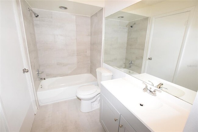 Building Photo - 904 Sumter St