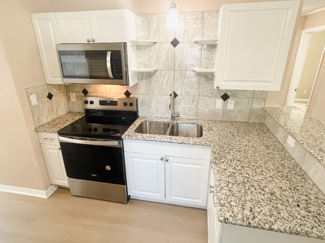 Foto del edificio - 720 East Harbor Dr S