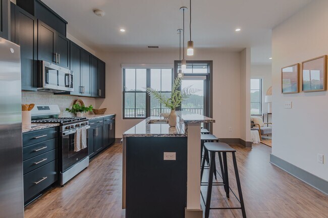 Foto del edificio - Be the first to Live in the Washington Square Apartments! *MOVE IN SPECIAL*