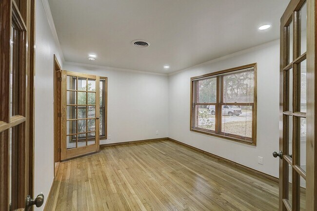 Foto del edificio - 1051 Gardenia Dr