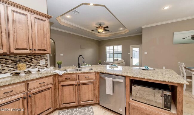 Foto del edificio - 315 Hill Ridge Dr