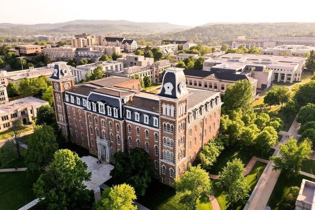 Foto del edificio - 372 S Hill Ave