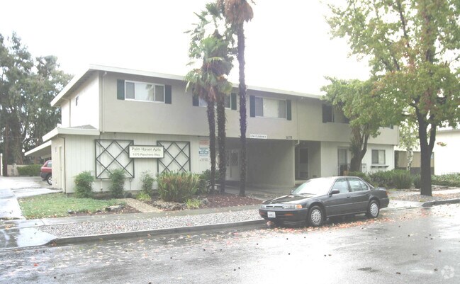 Building Photo - Palm Haven Apartments