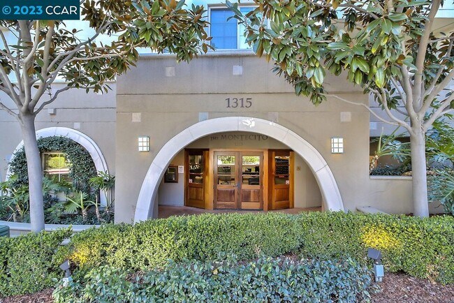 Building Photo - 1315 Alma Ave