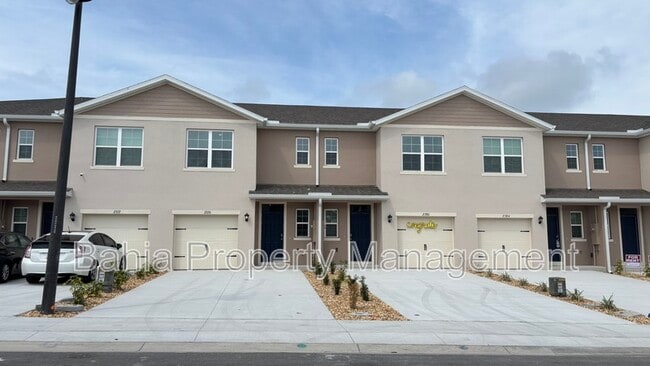 Building Photo - 2376 Penguin Blvd