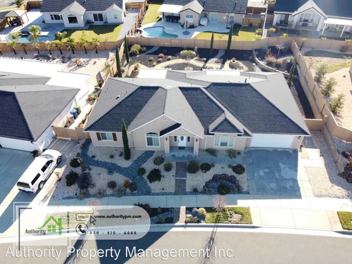 4 br, 3 bath House 469 Belvedere Dr. House Rental in Redding, CA