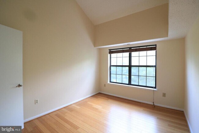 Foto del edificio - 1639 Carriage House Terrace