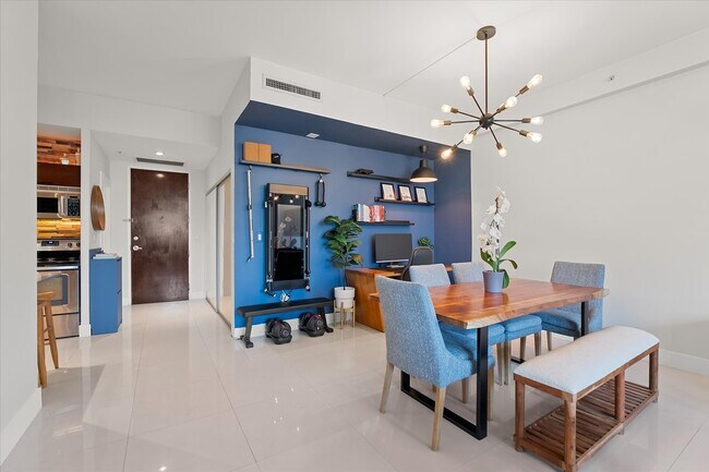 Foto del edificio - 3250 Grand Ave