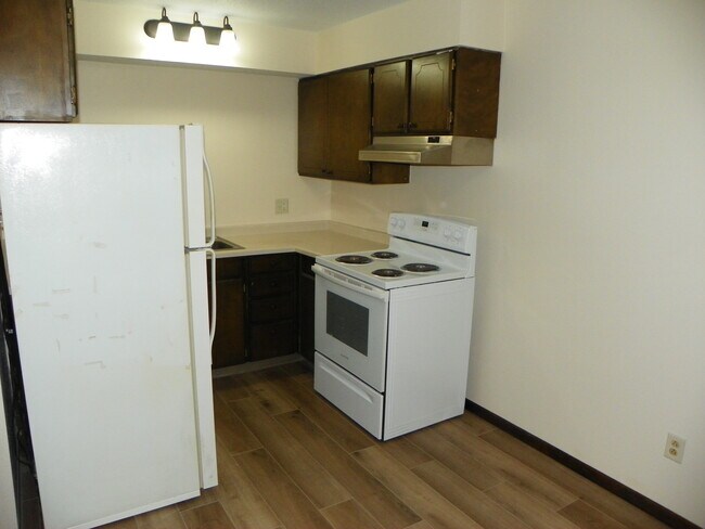 kitchen - 1229 Madison Ave