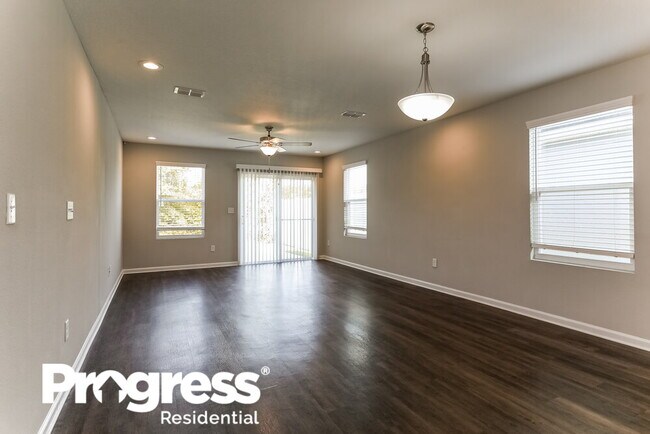 Foto del edificio - 5332 Walkers Ridge Dr