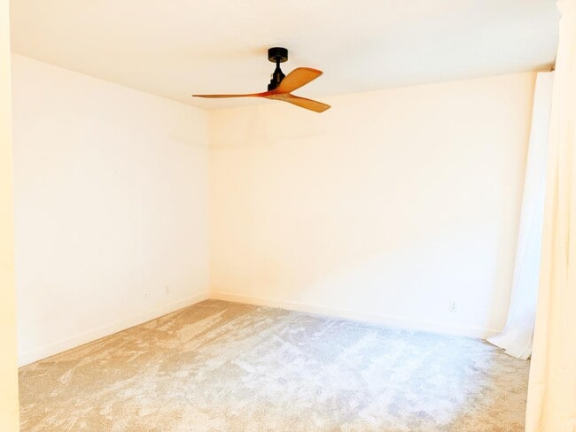 Building Photo - 505 Cypress Point Dr