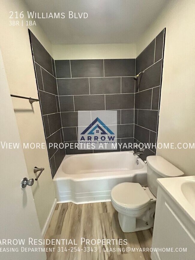 Foto del edificio - 216 Williams Blvd