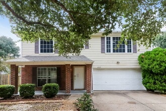 Building Photo - 3923 Rolling Springs Ln