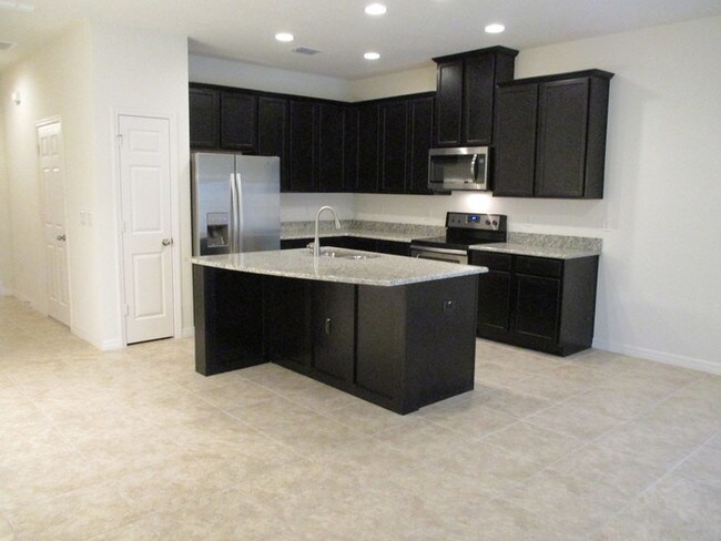 Foto del edificio - 146 Mitchell Creek Way