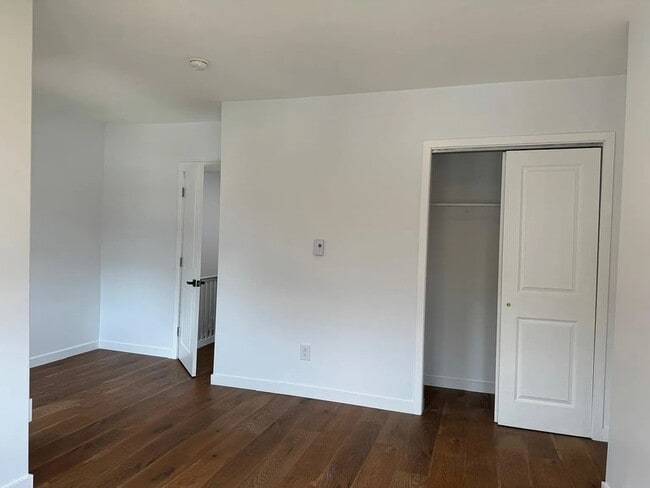 Building Photo - 6223 Wayne Ave