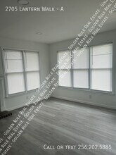 Building Photo - 2705 Lantern Walk SE