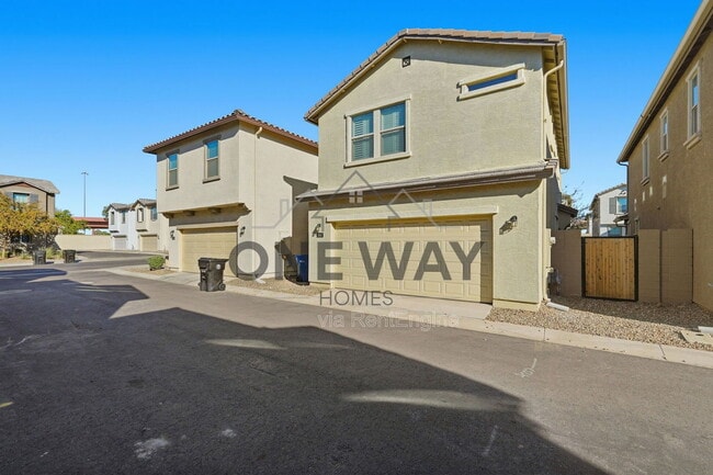 Building Photo - 1647 S 83rd Pl