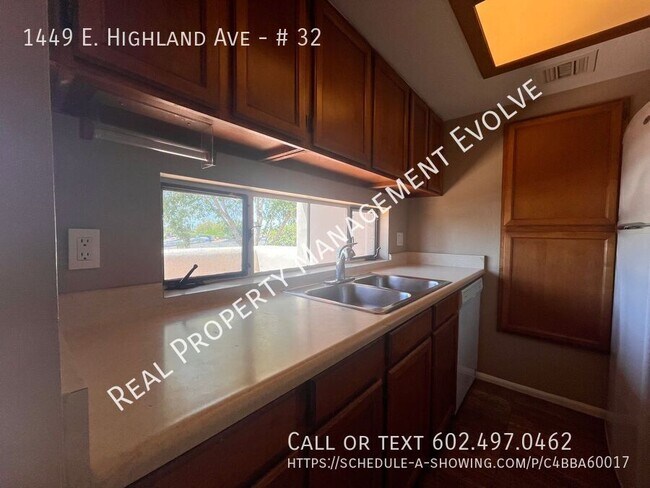 Foto del edificio - 1449 E Highland Ave